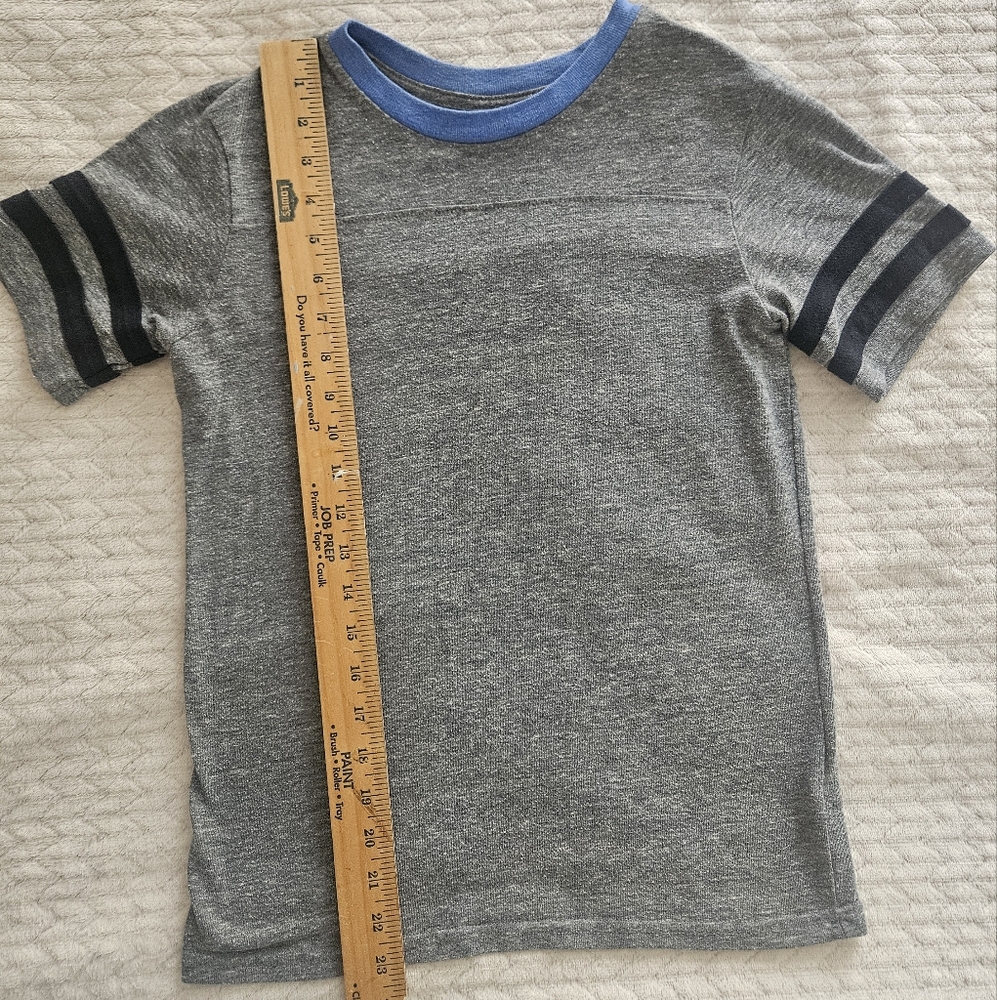 🖤3/$15 Gray and Blue Kids T-Shirt, Size 14 - Picture 2 of 6